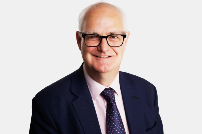 Julian Crump MG 8666